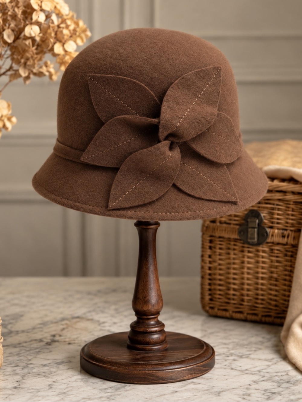 Nine West Brown 100% Wool Cloche Hat Floral Leaf Detail Vintage Style